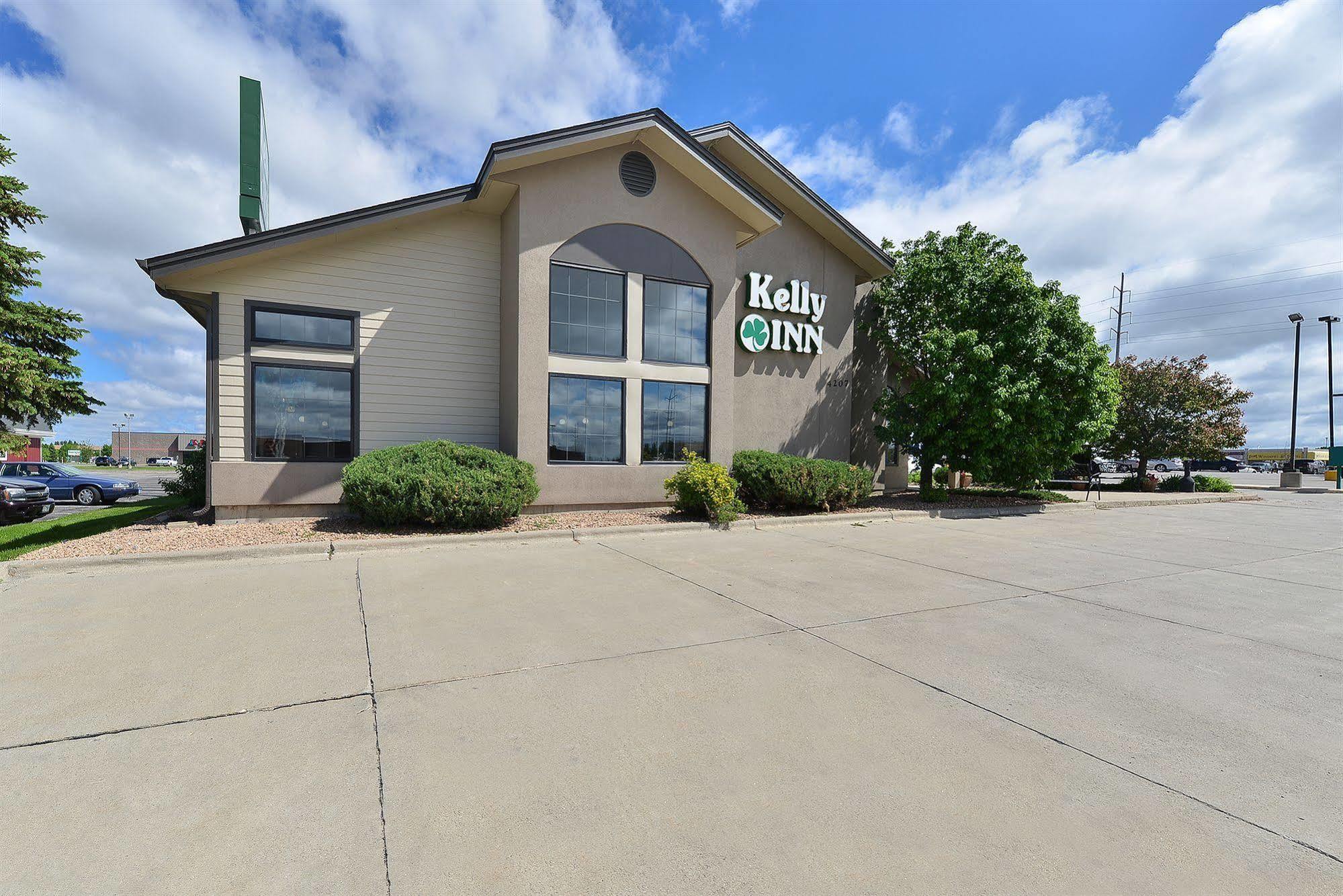 Kelly Inn 13Th Avenue Fargo Extérieur photo