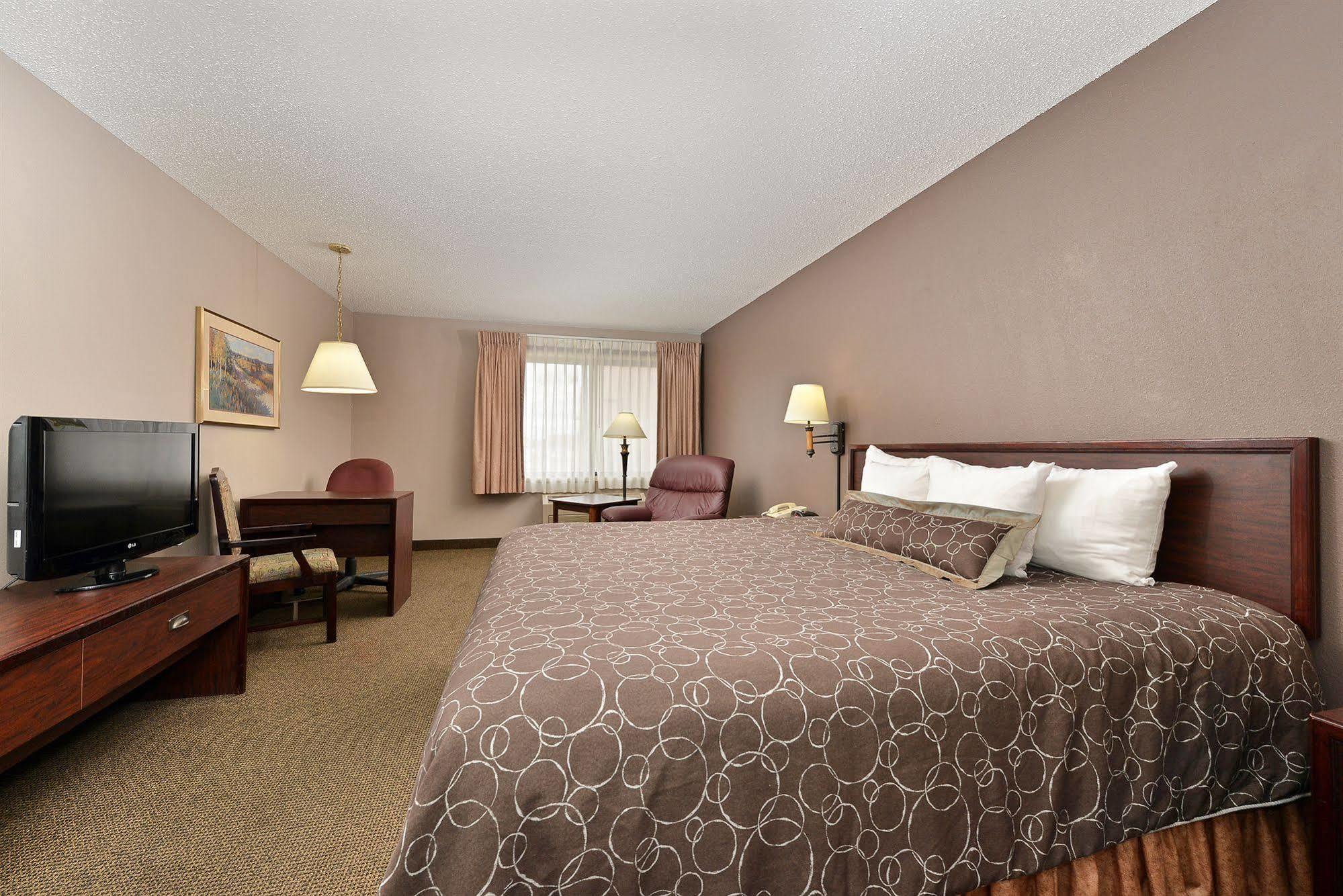 Kelly Inn 13Th Avenue Fargo Extérieur photo