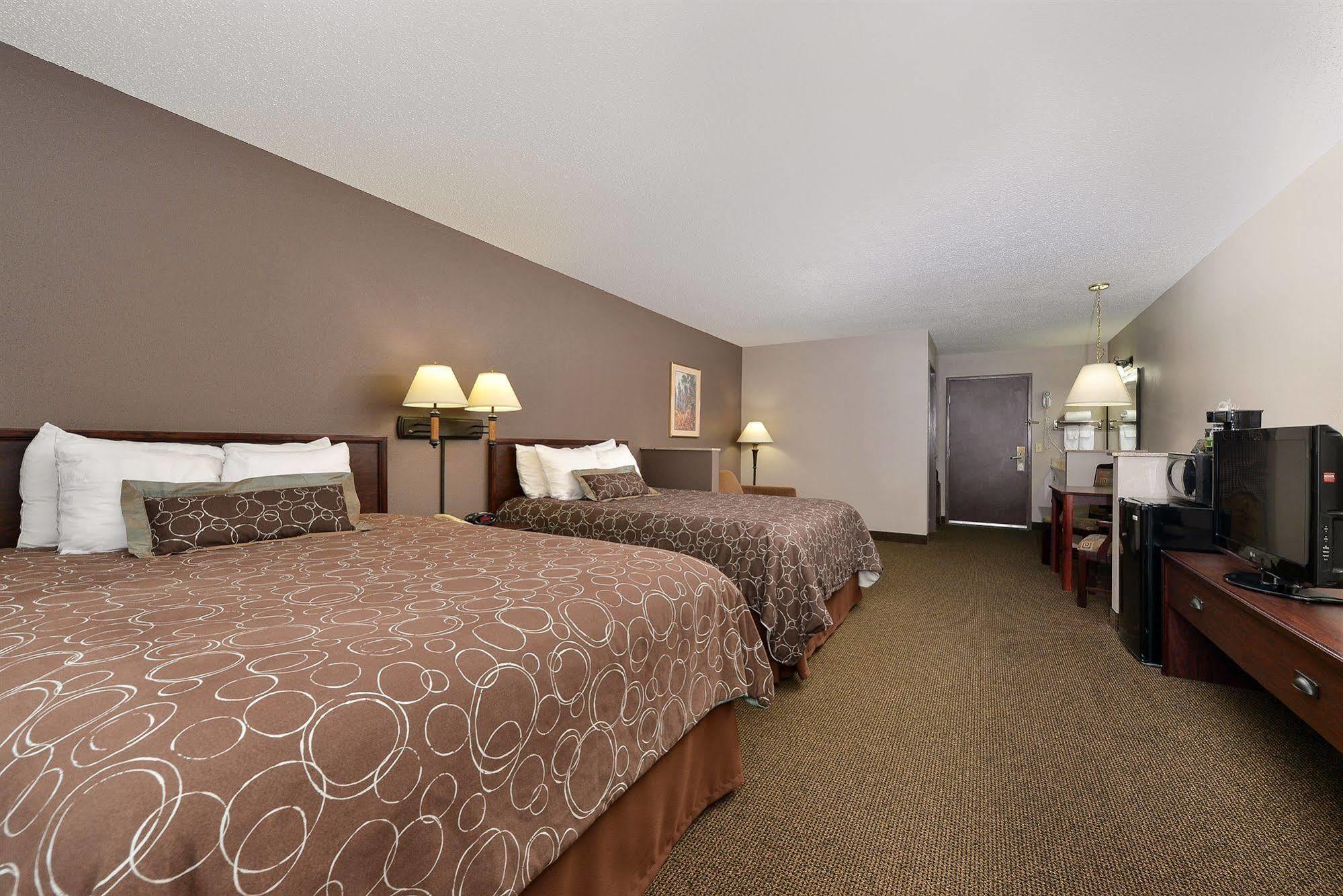 Kelly Inn 13Th Avenue Fargo Extérieur photo