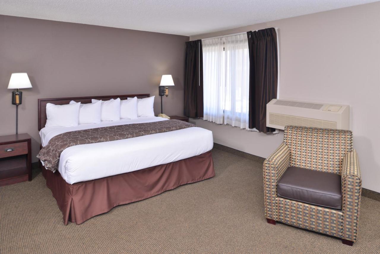 Kelly Inn 13Th Avenue Fargo Extérieur photo